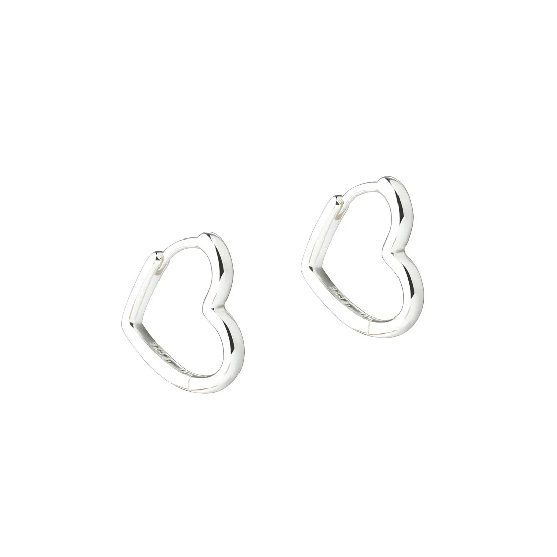 Aqua Dulce Love Me Shiny Heart Hoop - 16 mm – 6790