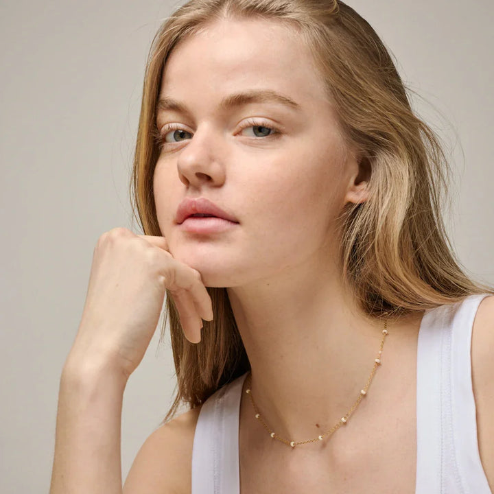 Enamel Lola Bold Halskæde - Daisy I Forgyldt Sølv – produktbillede 2