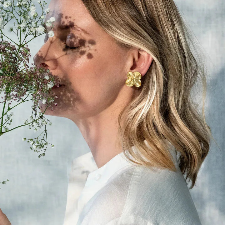 Flora Danica Firkløver Ear Clips Forgyldt – produktbillede 2