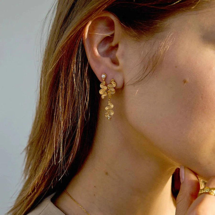 Hultquist Copenhagen Audrey Pearl Forgyldte Ørestikker – produktbillede 2
