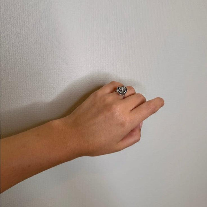 Mads Z Sølv Rosalie Ring m. Stor Rose – produktbillede 2