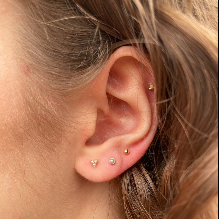 MARIA TASH Natural Pearl Threaded Stud Earring 14kt – produktbillede 2