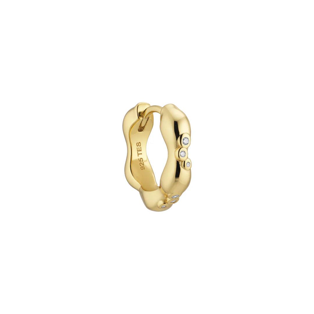 The Earring Shop Trinity Huggie – Fw2411