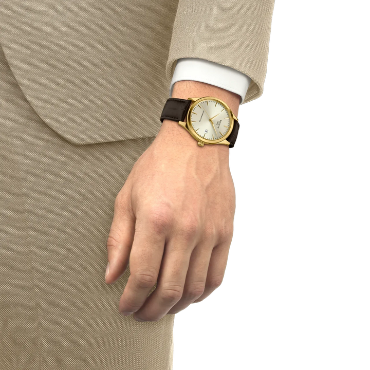 TISSOT CLASSIC DREAM POWERMATIC 80 – GULD PVD / BRUN LÆDERREM – produktbillede 2