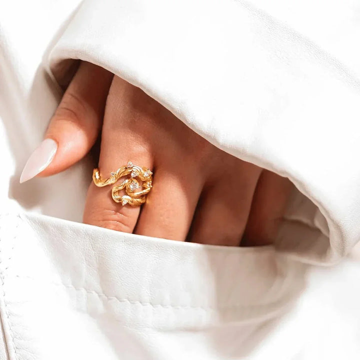 Vincent Aurum Roots Ring Forgyldt m. Hvide Krystaller – produktbillede 2