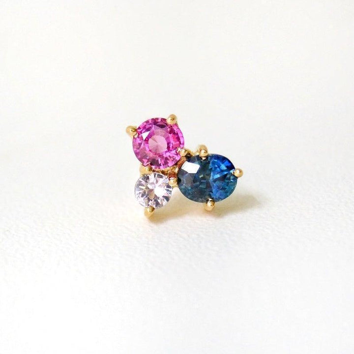 Anpé Atelier Varnaya 18kt Guld Ørestik m. Safirer – 23-Customized1